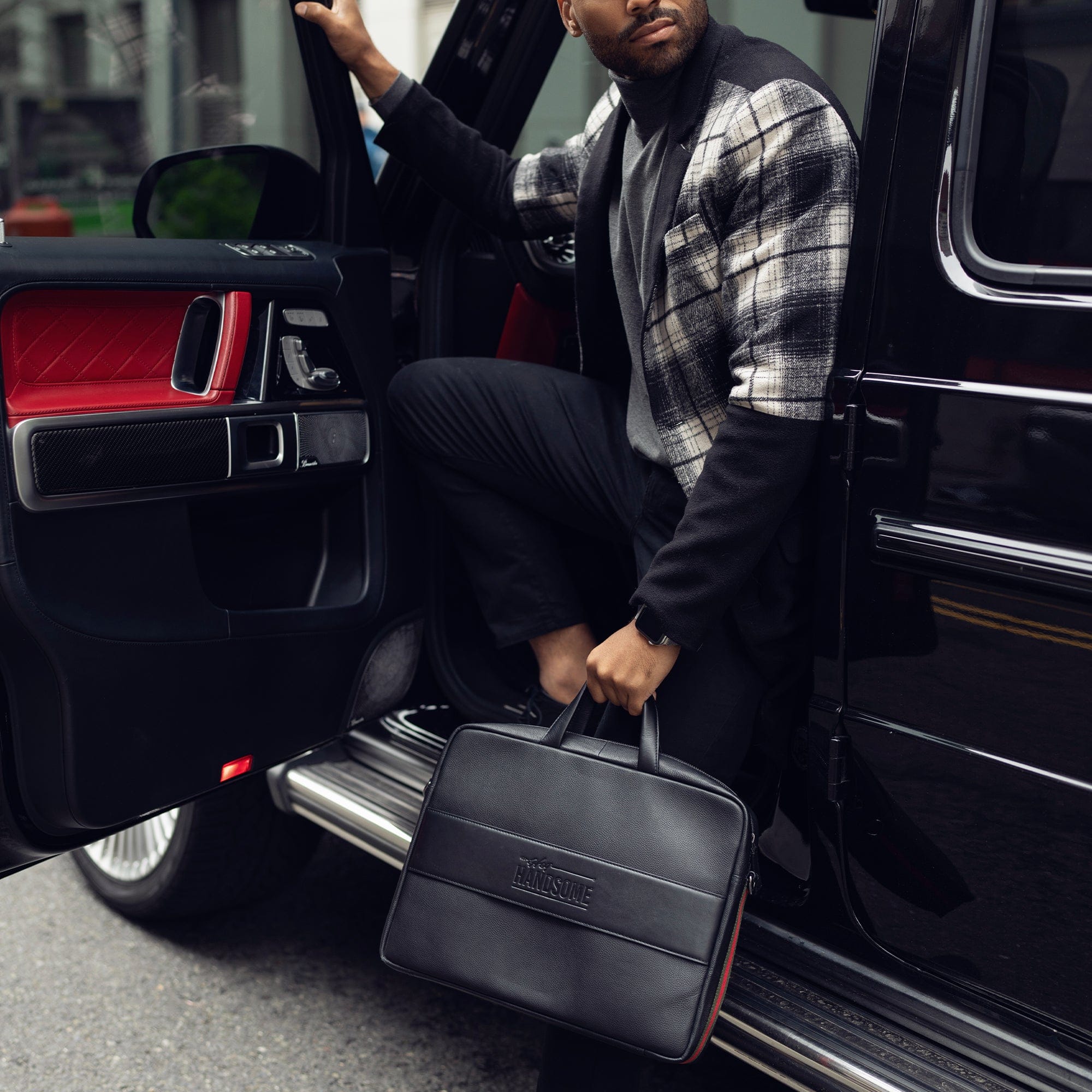 Hey Handsome 18" Pebble Grain Genuine Leather Briefcase - Black