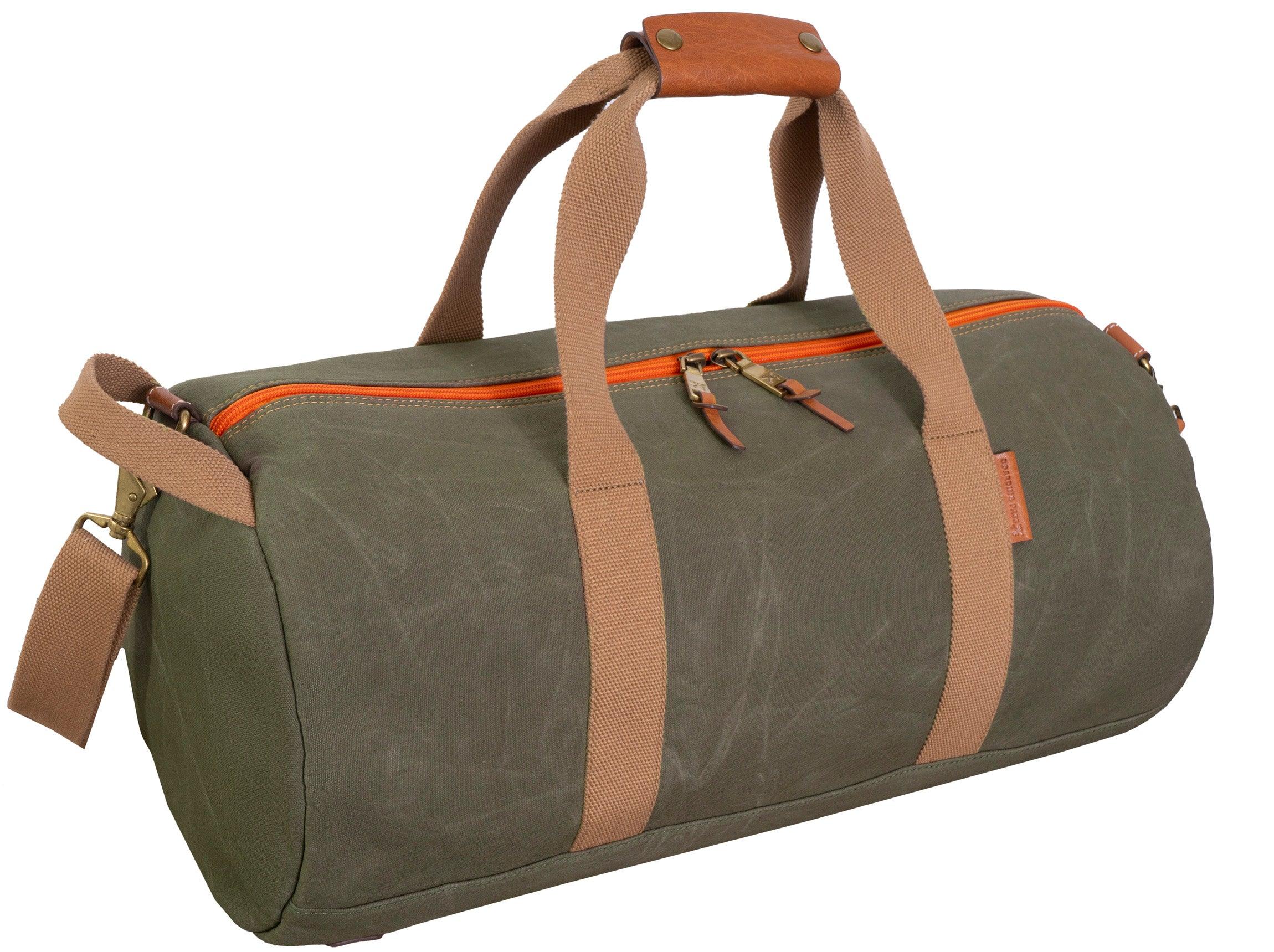 Voyager 20"Waxed Canvas Shoe Pocket Duffel - Olive